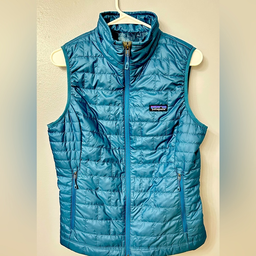 Patagonia 
Nano Puff Insulated Vest -
Women's
Color: WAVY BLUE
Size: M